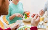 8 dicas para receber os amigos em casa gastando pouco