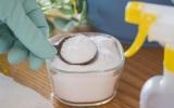 Como fazer bicarbonato de sódio caseiro usando apenas 2 ingredientes perfeito para usar na limpeza de casa