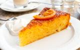 Nem açúcar, nem farinha de trigo: esse bolo de laranja é perfeito para um café da manhã leve e gostoso