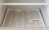 Nem papel alumínio, nem sacos plásticos: o truque do jornal na gaveta da geladeira