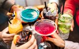Não quer enfiar o pé na jaca no Carnaval? Descubra qual a bebida alcoólica com menos calorias para não sair da dieta durante a folia