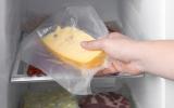 Nunca guarde esses tipos de queijo em potes plásticos e aprenda como conservar o alimento no lugar certo da geladeira (ou fora dela!)