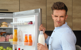 Aqui está uma solução simples, barata e ecológica para acabar com o cheiro ruim da sua geladeira