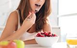 Nunca coma frutas de estômago vazio, alerta nutricionista