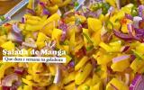 Salada de manga agridoce e refrescante para aproveitar a fruta da estação e todos os seus benefícios de um jeito delicioso!