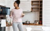 Por que o micro-ondas estala enquanto esquenta comida? Explicação é muito mais simples do que você imagina