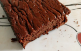 Receita de bolo de chocolate sem farinha de trigo, sem açúcar e sem leite que vai te surpreender de tão fofinho e saboroso