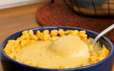 Receita de creme de milho de latinha é cremosa, fácil e perfeita para esquentar os dias frios! Veja como fazer