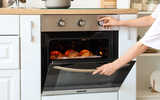 Vale a pena ter um forno elétrico? saiba como o eletrodoméstico pode te ajudar na hora de cozinhar