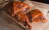 Um ingrediente da sua geladeira vai deixar o frango do churrasco CROCANTE por fora e SUCULENTO por dentro