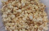 Pipoca caramelada de micro-ondas