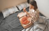 Descubra se comer antes de dormir faz mal