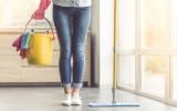 Como economizar água na limpeza da casa: dicas simples para a faxina