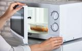 7 dúvidas comuns sobre o micro-ondas: confira as respostas