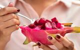 Benefícios da pitaya: o que acontece com o seu corpo se comer a fruta exótica todos os dias