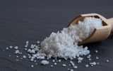 Flor de sal caseira: finalize seus pratos como um chef sem gastar uma fortuna num simples sal; veja como fazer e delicie-se