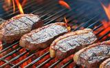 Poucas pessoas sabem, mas esse é o truque secreto dos churrasqueiros para deixar a carne mais suculenta e saborosa