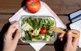 Substâncias que podem causar de câncer de mama são encontradas em embalagens de alimentos, segundo novo estudo