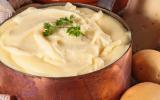 Purê de batata cremoso: depois que aprendi essa receita, faço desse jeito toda semana!