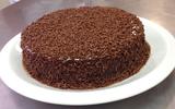 O bolo de chocolate simples que conquista corações: impossível comer uma fatia só quando faço essa receita