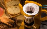 Instituição do cafezinho: por que até quem não ama café marca um cafezinho? Viva o Dia Nacional do Café!
