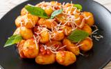 Fortuna e comida boa: todo 29 é dia de nhoque e essa é a receita mais fácil e gostosa pra você fazer em casa