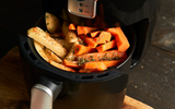 Você sabe como escolher a Air Fryer certa para a sua cozinha? Veja as diferenças entre a fritadeira convencional e a Oven
