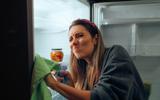 Como limpar a geladeira sem entrar numa fria: aprenda como higienizar o eletrodoméstico do jeito certo