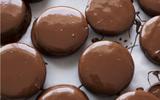 Receita de alfajor caseiro de 3 ingredientes é o doce perfeito para os preguiçosos! Veja como fazer