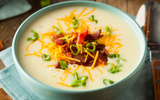 Nesse frio, essa sopa de cebola do estilo Outback vai fazer sucesso no jantar da sua família!