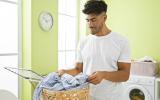 O melhor truque para secar roupas na máquina de lavar usando apenas uma toalha: testei e funciona mesmo