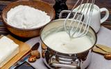 Molho bechamel sem manteiga? Essa versão mais leve do clássico é muito fácil de fazer e só precisa de dois ingredientes