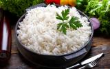 Com quantos anos você descobriu que é assim que se prepara arroz para que ele fique bem soltinho? Esse truque é sucesso garantido