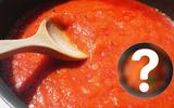 Nem açúcar, nem bicarbonato: esse é o ingrediente que realmente corta a acidez do molho de tomate