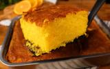 Nem farinha de trigo, nem leite: esse bolo de laranja de liquidificador é a receita que sempre faço para o lanche da tarde