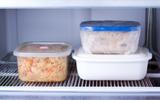 3 truques para evitar que os potes de comida congelada rachem