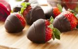15 receitas de morango com chocolate que vão te dar água na boca
