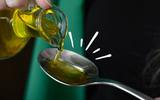 Ouro líquido: o que acontece com o corpo se você beber uma colher de azeite de oliva todas as manhãs?