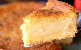 Quem prova, aprova: esse é o melhor bolo de fubá cremoso da vida, feito no liquidificador e nem precisa de muitos ingredientes