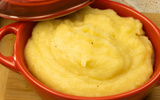 O purê de mandioca que minha avó preparava na fazenda faz o maior sucesso lá em casa até hoje!