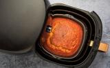 Fazer bolo na air fryer é a maneira fácil e deliciosa de economizar no gás. Veja receitas!
