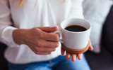 Café: esse é o horário que você deve tomar a primeira xícara do dia para usufruir de todos os seus benefícios, segundo especialistas