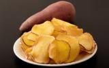 Crocante e saudável: receita de chips de batata-doce na airfryer salvou a minha gula