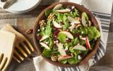 Os principais utensílios para servir saladas: 6 itens que você vai precisar