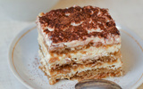 Em 10 minutos, a sobremesa fácil com biscoitos, doce de leite e creme de leite está pronta (e todo mundo ama!)