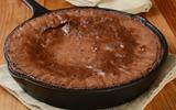 Todo mundo vai pedir a receita dessa sobremesa de frigideira sem glúten e sem lactose que fica pronta em 10 minutos!