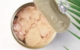 Contaminação de atum enlatado por alto nível de mercúrio preocupa ONGs, mas qual é a solução para a população?
