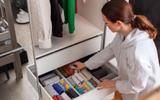 O que significa ter mania de organizar gavetas compulsivamente? A psicologia explica