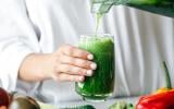 Vitamina verde para beber em jejum: bebida reduz os níveis de açúcar no sangue