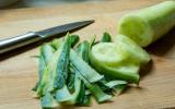 Nunca jogue fora a casca do pepino: ela tem uma função que poucas pessoas conhecem